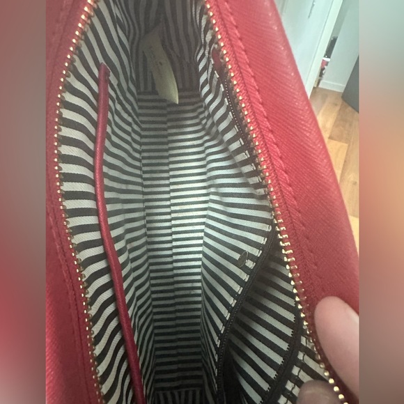 Kate Spade Cameron Zip Crossbody Rosso Red wear as a crossbody/shoulder/clutch - Picture 10 of 10